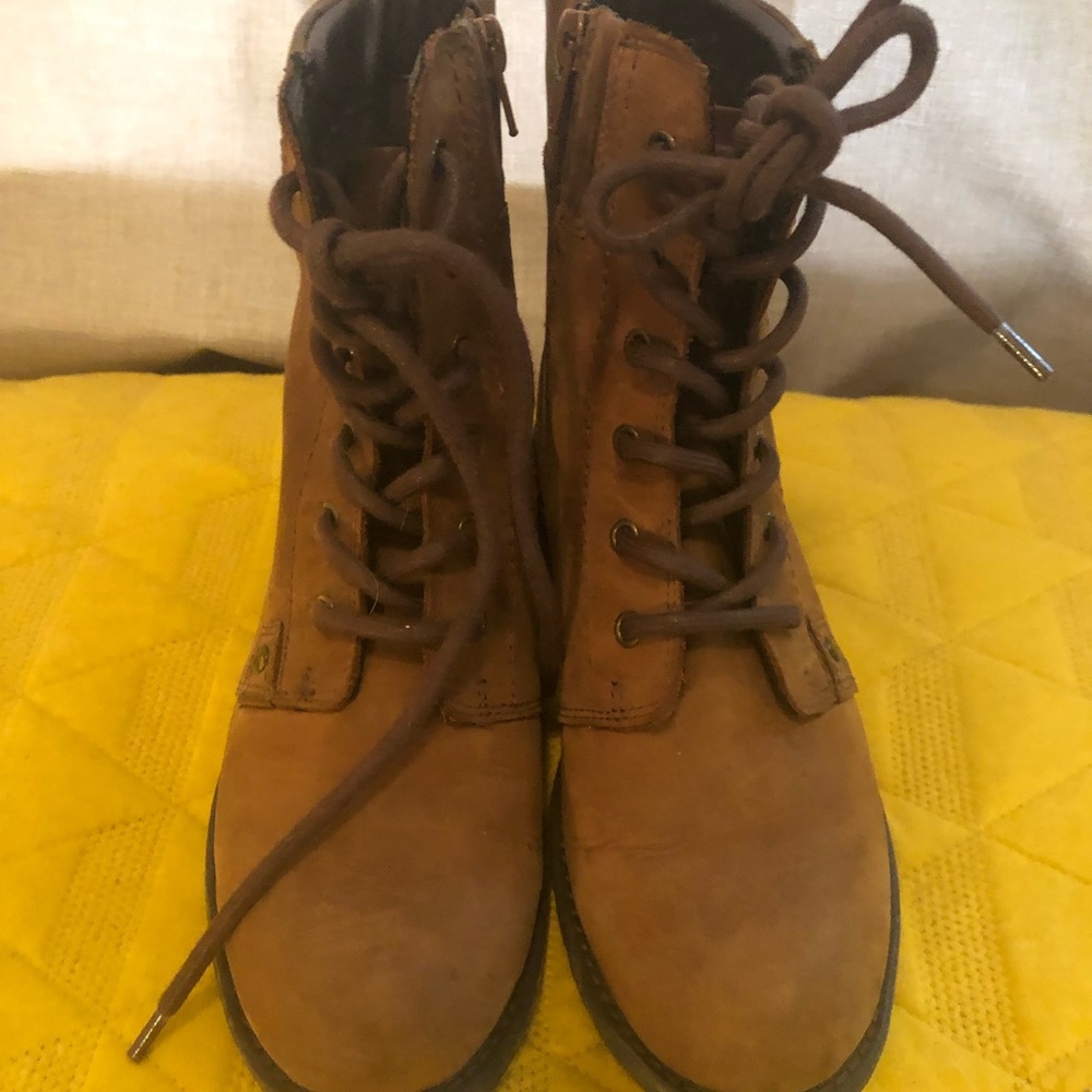 Clark’s combat boot